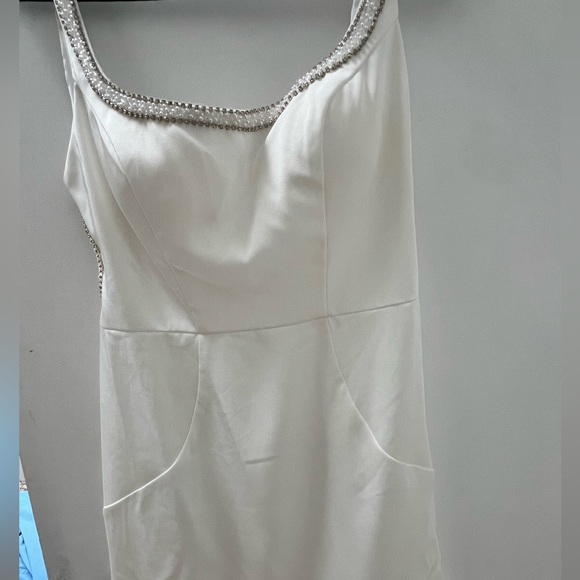 MAC DUGGAL SAVANNA DRESS NWT SIZE 10 WHITE EMBELLISHED - Picture 4 of 8